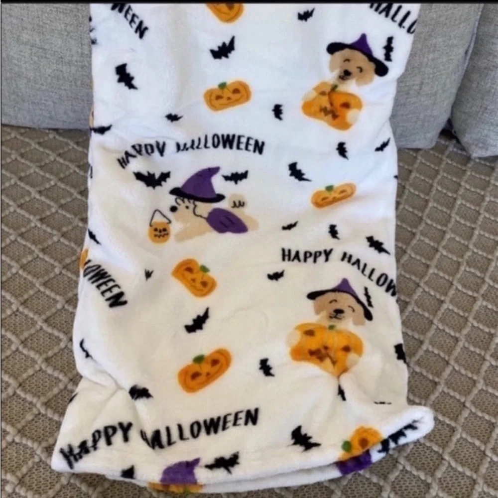 New Happy Halloween Dog with Witches Hat/ Bats & Pumkin Plush Throw Blanket